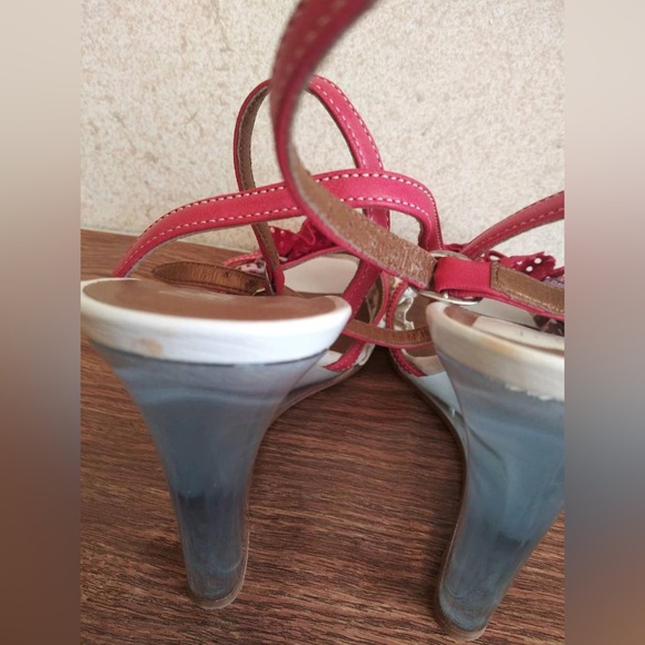 Miss Sixty platform open toe white & pink sandals. New with box in size 37. - Picture 5 of 9